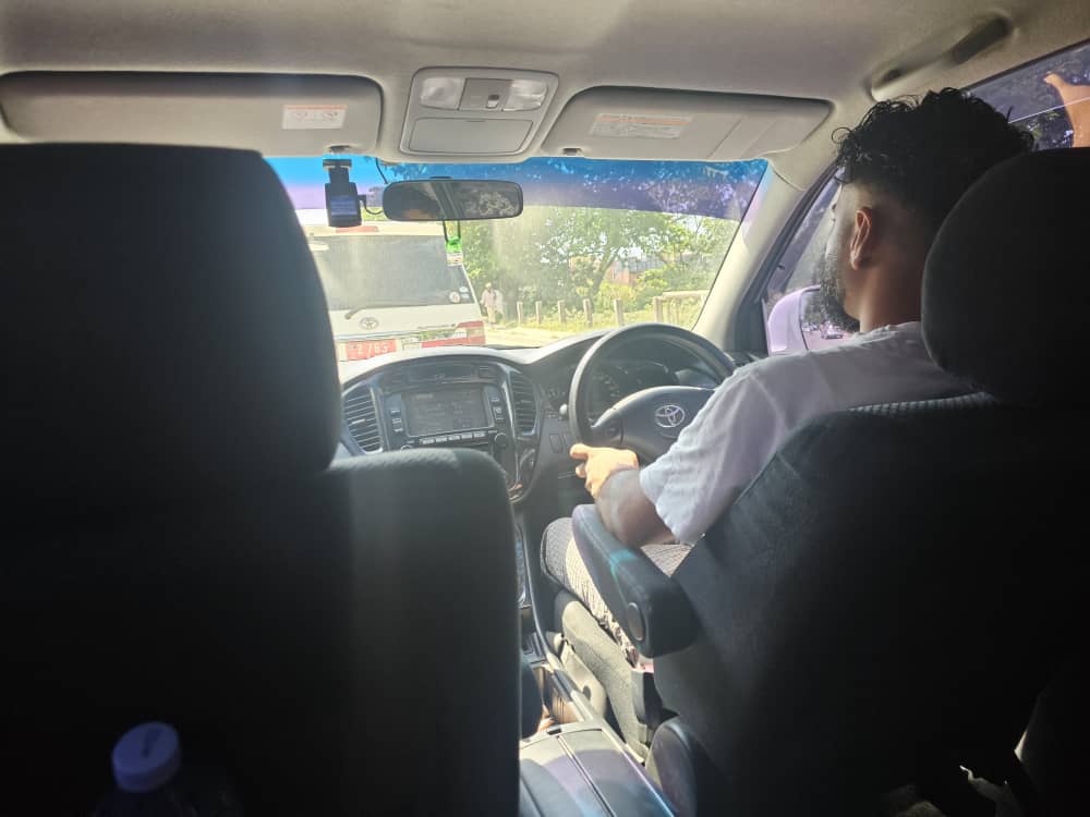 taxi-driver-zanzibar-intheback